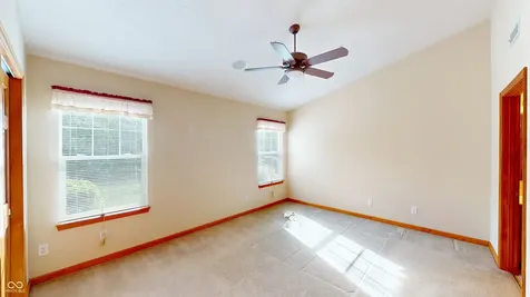 7427 Oak Knoll Drive Indianapolis IN 46217