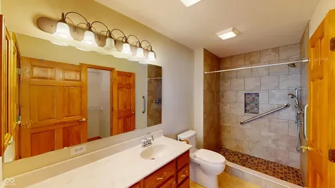 7427 Oak Knoll Drive Indianapolis IN 46217