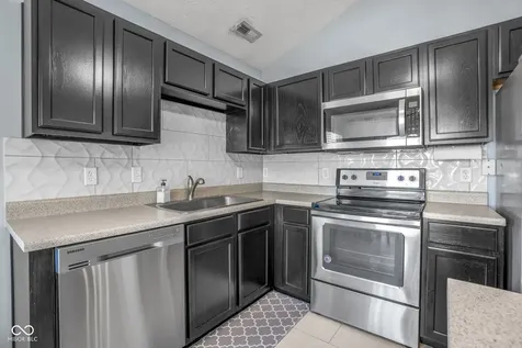 13266 Komatite Way Fishers IN 46038