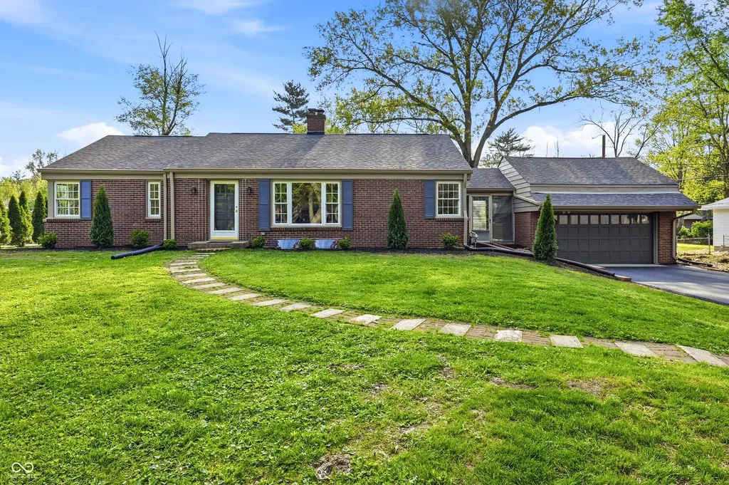8131 Englewood Road Indianapolis IN 46240