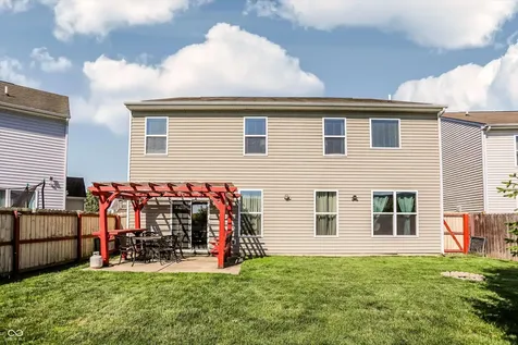 1930 Lakecrest Drive Columbus IN 47201