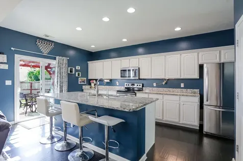 1930 Lakecrest Drive Columbus IN 47201