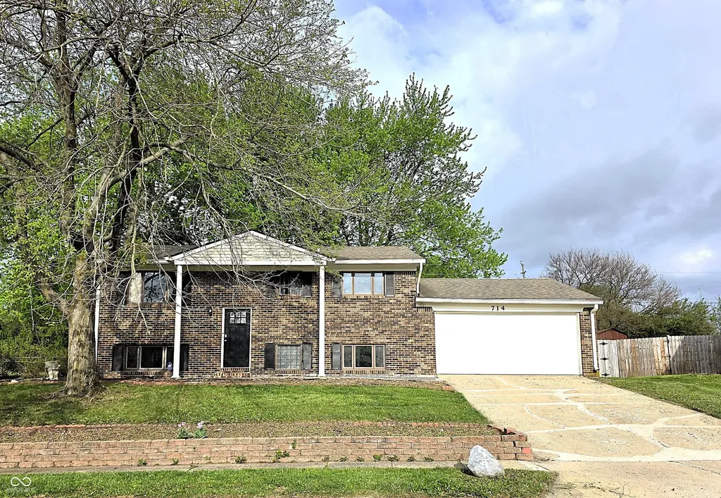 714 Spring Valley Court Indianapolis IN 46231