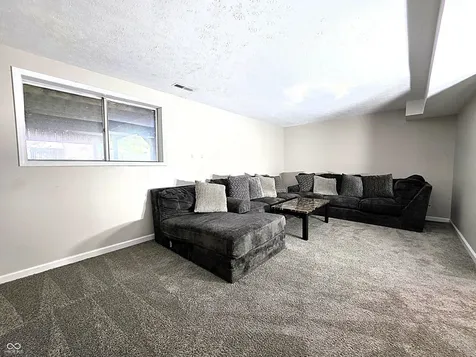 714 Spring Valley Court Indianapolis IN 46231