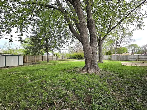 714 Spring Valley Court Indianapolis IN 46231
