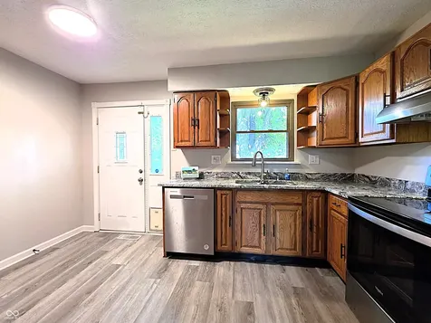 714 Spring Valley Court Indianapolis IN 46231