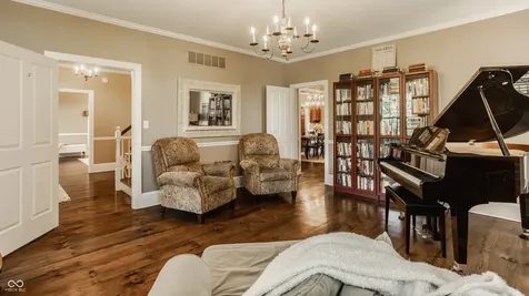 9353 S Mitthoeffer Road Indianapolis IN 46259