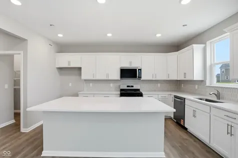7327 Raybourn Court Indianapolis IN 46259