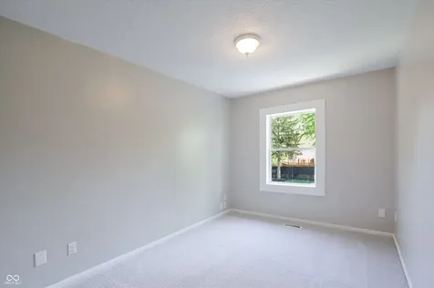 1289 Bayswater Lane Cicero IN 46034