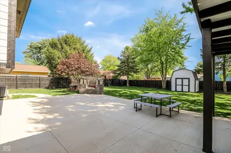 1289 Bayswater Lane Cicero IN 46034