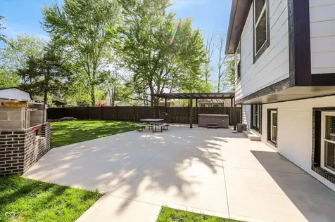1289 Bayswater Lane Cicero IN 46034
