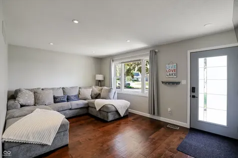 1289 Bayswater Lane Cicero IN 46034
