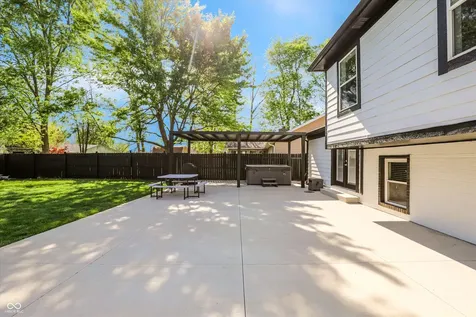 1289 Bayswater Lane Cicero IN 46034