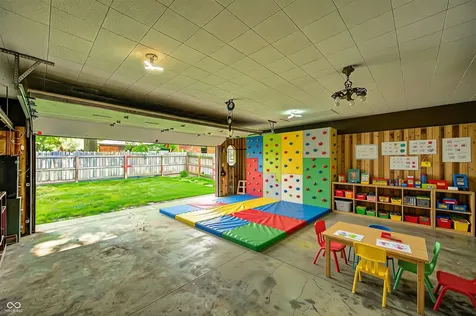 634 Teton Trail Indianapolis IN 46217
