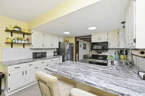 634 Teton Trail Indianapolis IN 46217