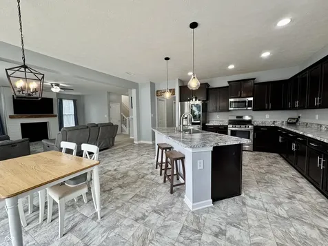 983 S Raylee Garden Drive New Palestine IN 46163