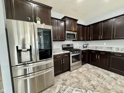 983 S Raylee Garden Drive New Palestine IN 46163