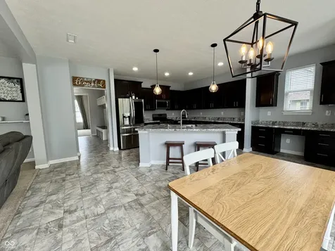983 S Raylee Garden Drive New Palestine IN 46163