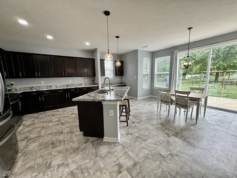 983 S Raylee Garden Drive New Palestine IN 46163