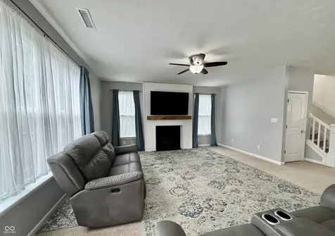 983 S Raylee Garden Drive New Palestine IN 46163