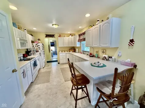 96 N Deer Cliff Drive Crawfordsville IN 47933