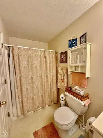 96 N Deer Cliff Drive Crawfordsville IN 47933
