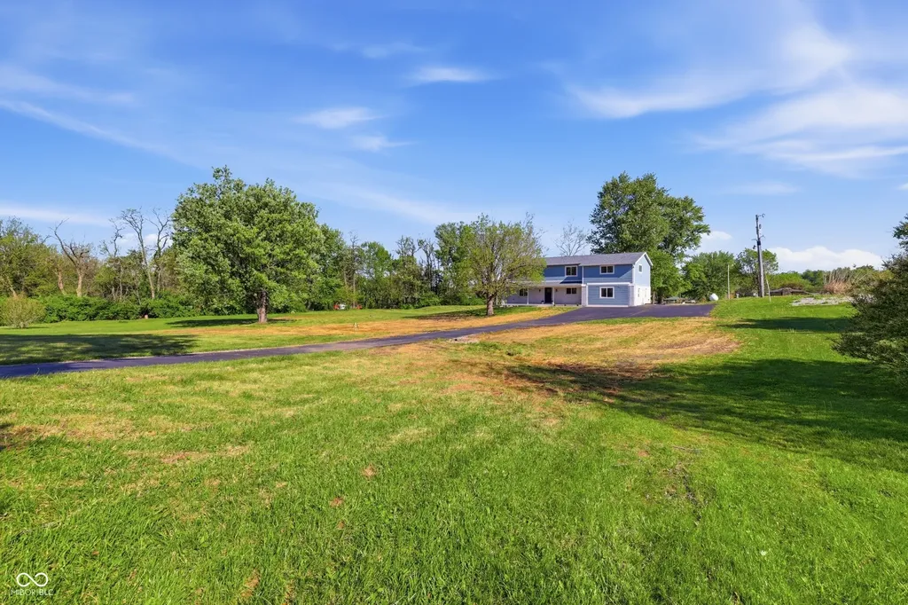 12216 N Magnetic Acres Street Mooresville IN 46158
