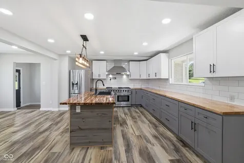 12216 N Magnetic Acres Street Mooresville IN 46158