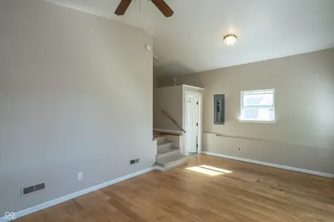 811 W Laurel Street Seymour IN 47274