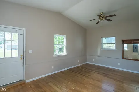 811 W Laurel Street Seymour IN 47274