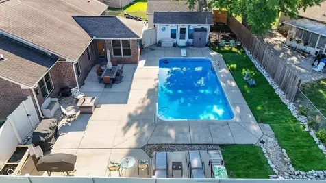 2720 Falcon Court Seymour IN 47274