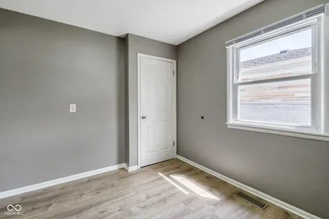 325 N 7th Avenue Beech Grove IN 46107