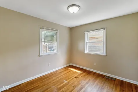 325 N 7th Avenue Beech Grove IN 46107