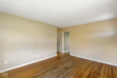 325 N 7th Avenue Beech Grove IN 46107
