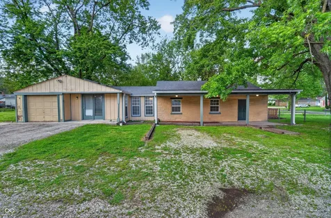 3702 N Hartman Drive Indianapolis IN 46226