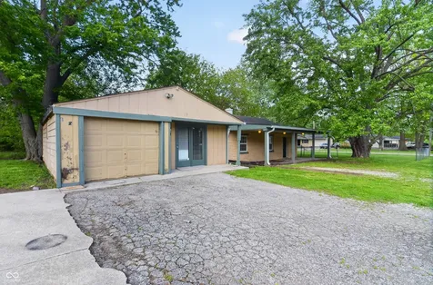 3702 N Hartman Drive Indianapolis IN 46226