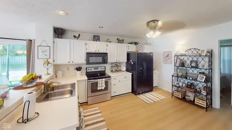 9979 Waterside Drive Noblesville IN 46060