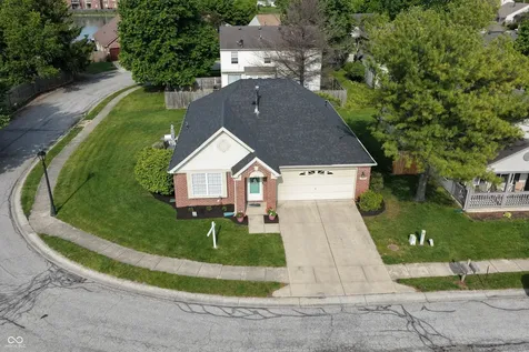9979 Waterside Drive Noblesville IN 46060