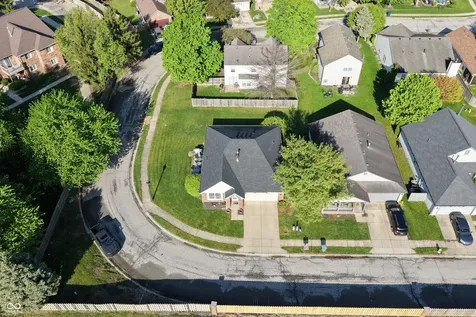 9979 Waterside Drive Noblesville IN 46060