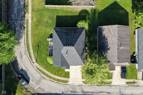 9979 Waterside Drive Noblesville IN 46060