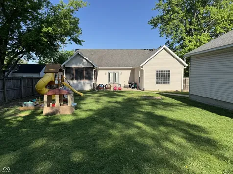 1107 S Brady Street Attica IN 47918