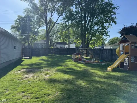 1107 S Brady Street Attica IN 47918