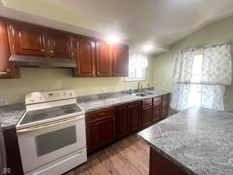 632 Elm Street Shelbyville IN 46176