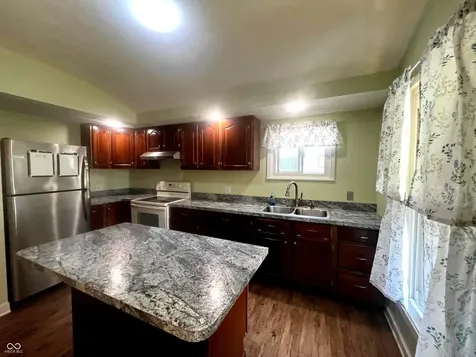632 Elm Street Shelbyville IN 46176