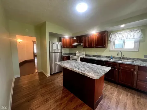 632 Elm Street Shelbyville IN 46176