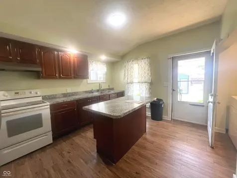 632 Elm Street Shelbyville IN 46176