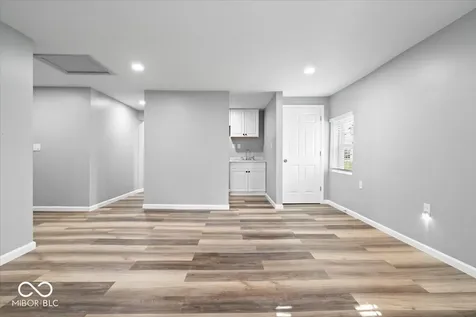 5159 E Edgewood Avenue Indianapolis IN 46237