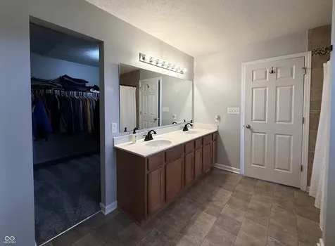 1619 Beacon Pointe Boulevard Brownsburg IN 46112