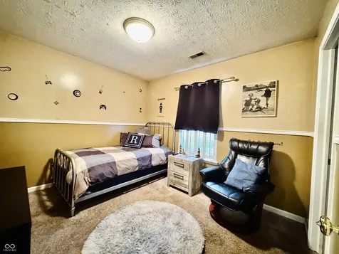 831 Queensgate Drive Greenwood IN 46143