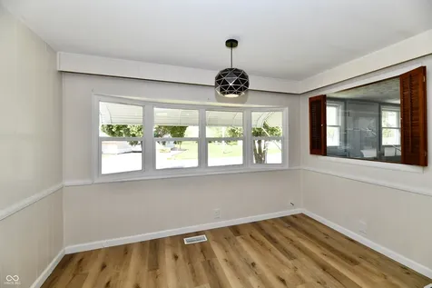 909 Independence Drive E Elwood IN 46036
